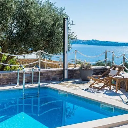 Capitano - Two Bedroom With Balcony And Sea View Uti * 믈리니