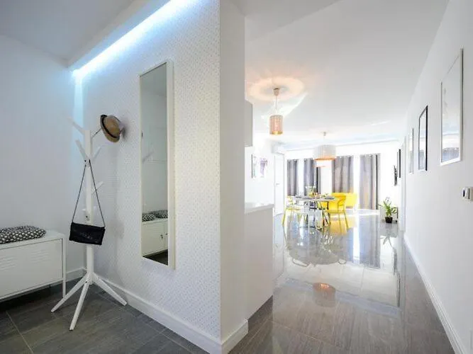 Capitano - Two Bedroom With Balcony And Sea View Uti * Mlini