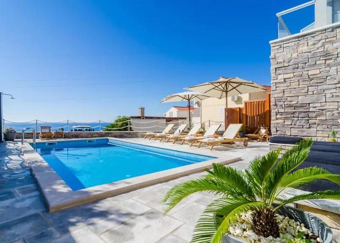 Capitano - Two Bedroom With Balcony And Sea View Uti Apartamento