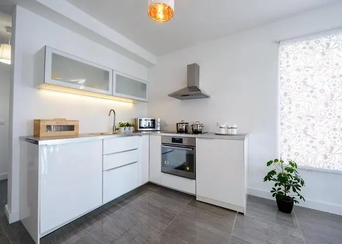 Capitano - Two Bedroom With Balcony And Sea View Uti Apartment Mlini