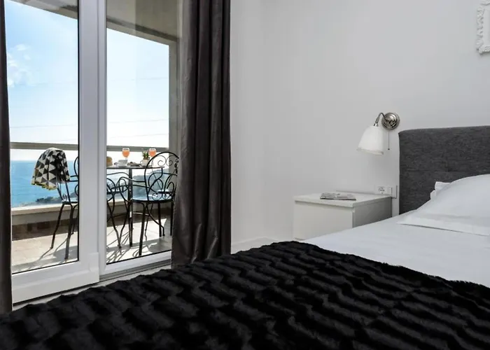 Capitano - Two Bedroom With Balcony And Sea View Uti Mlini