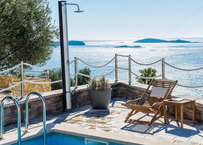 Apartment Capitano - Two Bedroom With Balcony And Sea View Uti Mlini