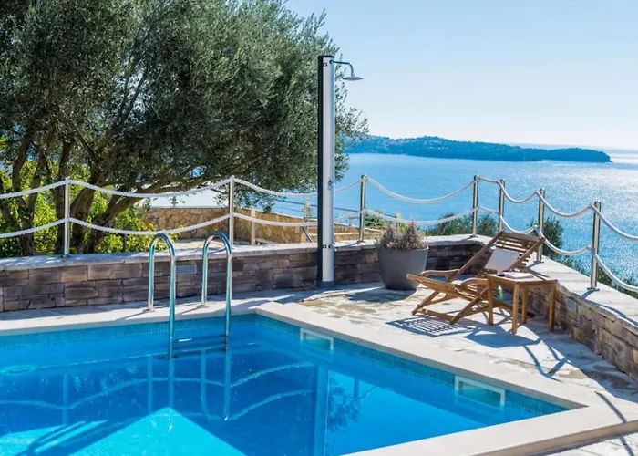 Capitano - Two Bedroom With Balcony And Sea View Uti Apartment