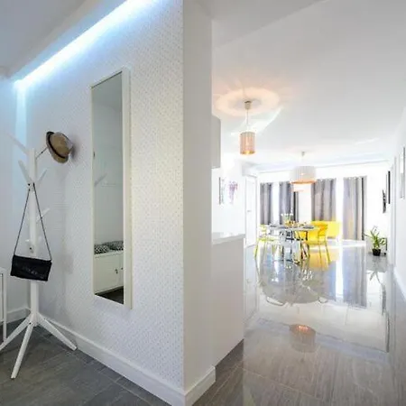 Capitano - Two Bedroom With Balcony And Sea View Uti * Mlini
