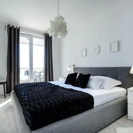 Capitano - Two Bedroom With Balcony And Sea View Uti Apartment *